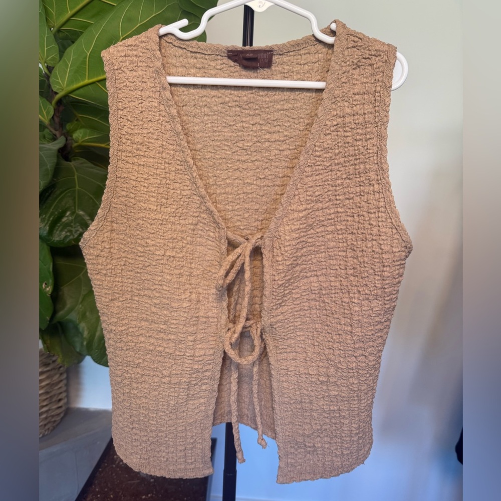 See You Monday Textured Tie-Front Top in Mocha Size XS
